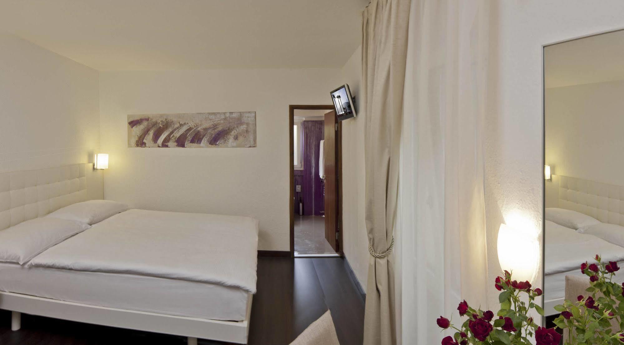 Hotel America Locarno Exteriör bild